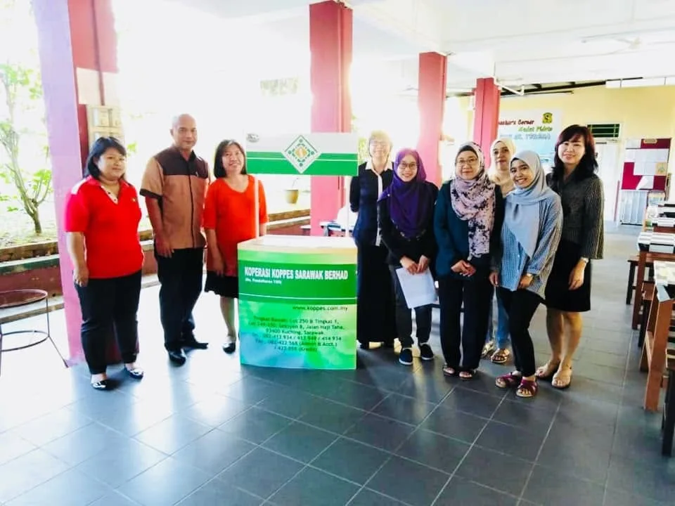 KOPPES bersama rakan dan komuniti